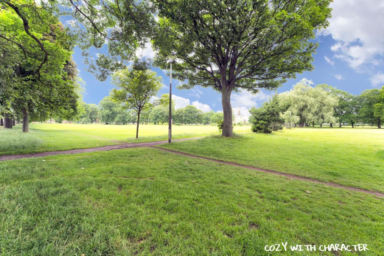Cozy With Character Cochrane Cottage At Leith Links Park Edinburgh Bagian luar foto